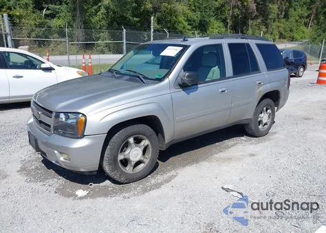 2008 Chevrolet Trailblazer Ls/Lt z USA, uszkodzony, nr VIN 1GNDT13SX82107592